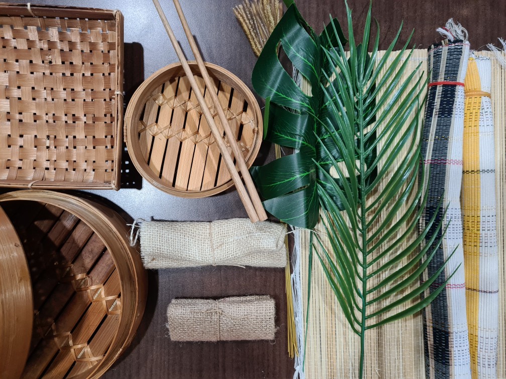 (kot04) Piring Kotak No.4 Natural Ukuran 18 X 18 X 4 Cm