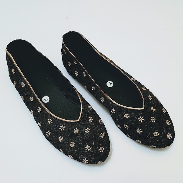 etnik fashion sepatu wanita flat slip on bordir murah terbaru melati hitam