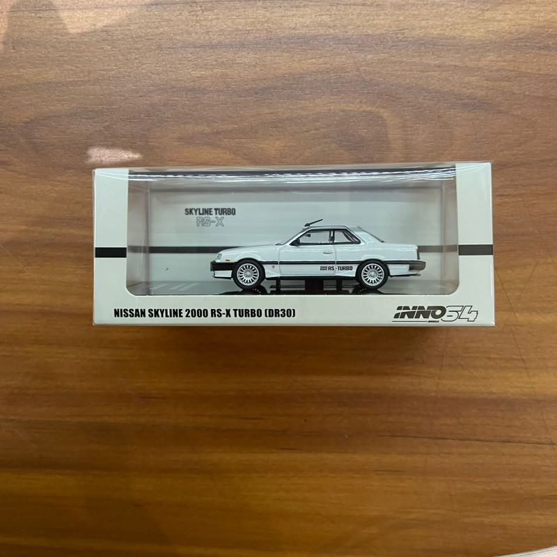 INNO64 NISSAN SKYLINE 2000 RS-X TURBO (DR30) WHITE