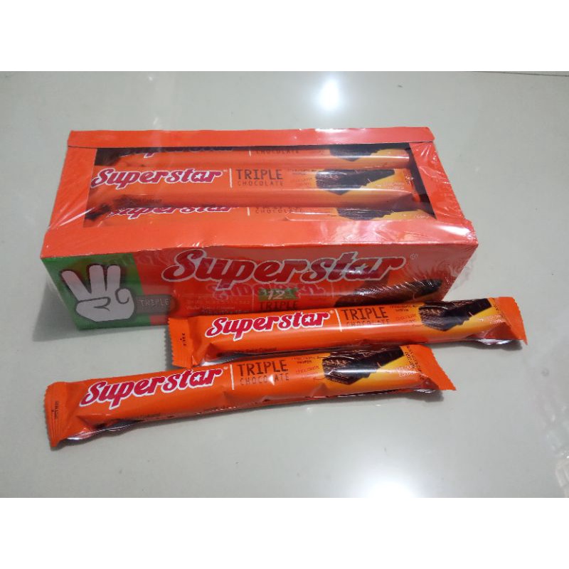 

SuperStar Wafer Cokelat 18gr isi 12pcs