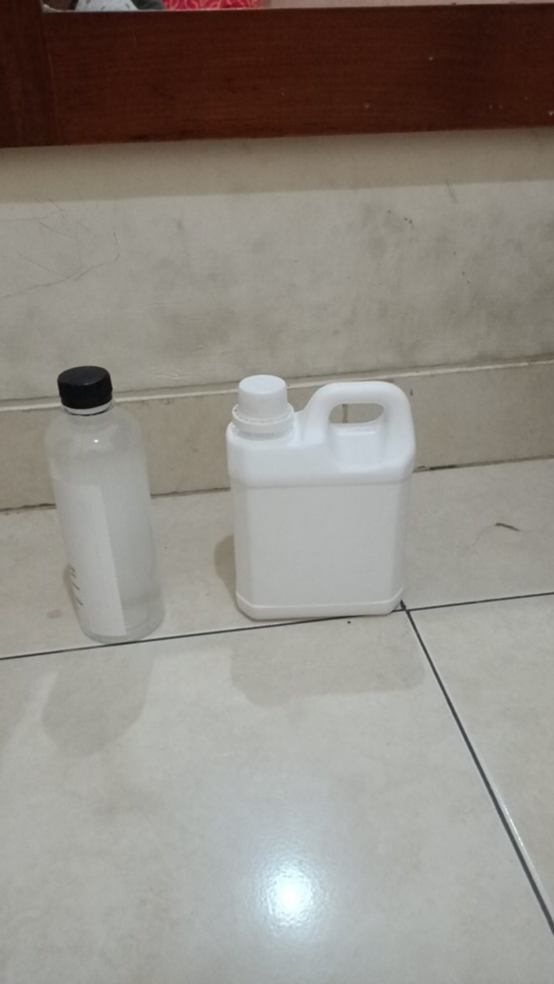 Jerigen 1 Liter + Tutup + Sumpel