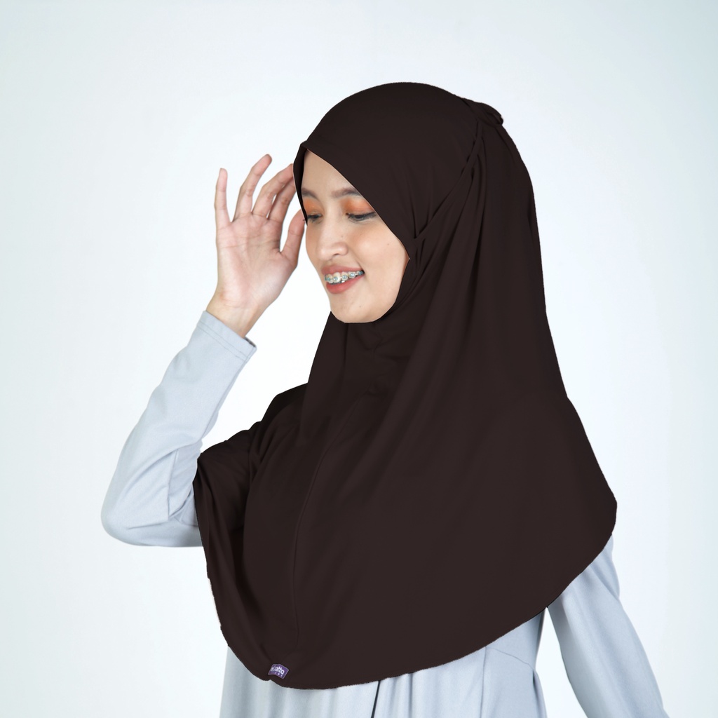 Jilbab instan Bergo Zaria Sabelya-Saddle Brown