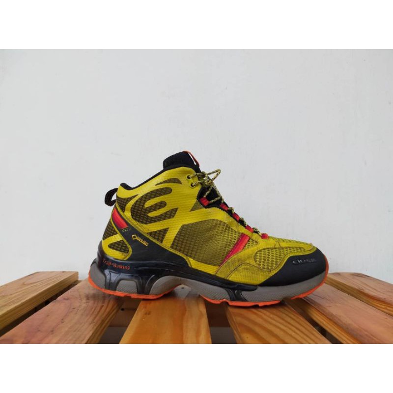 Sepatu Eider Goretex