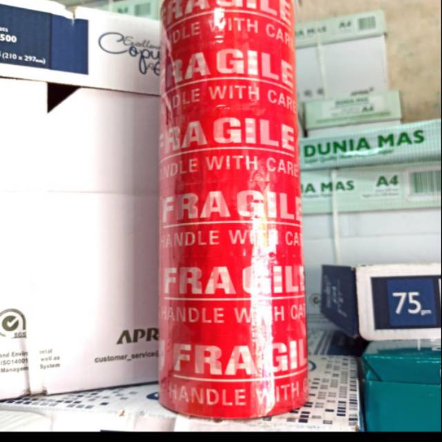 

LAKBAN FRAGILE 90 YARD x 48 MM STARTAPE / LAKBAN JANGAN DIBANTING