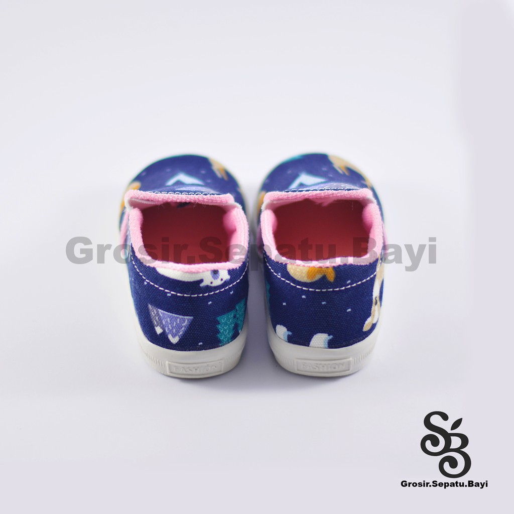 sepatu anak slip on motif rusa lucu murah