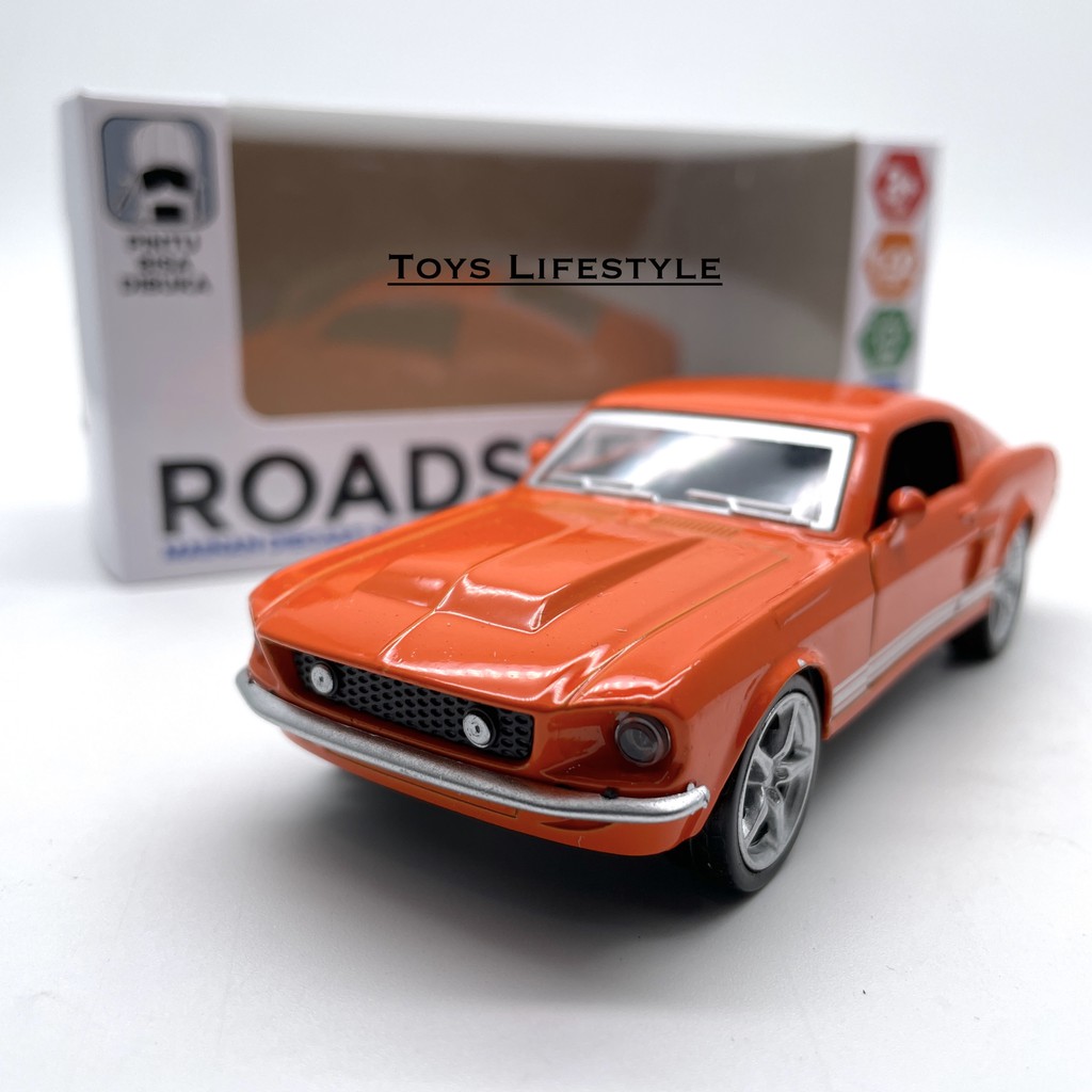 Mainan Mobil Diecast Classic &amp; Sport Spryz Roadster Skala 1:32 (Lampu Menyala)