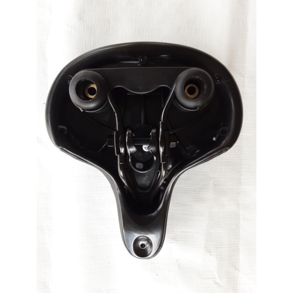 sadel sepeda united lebar per