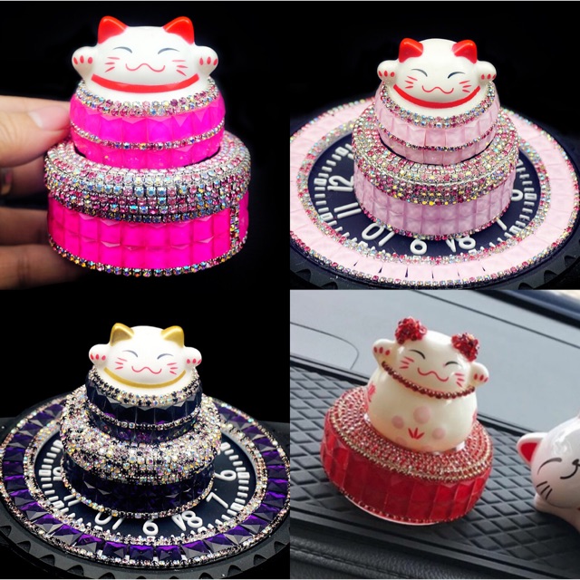 Parfume mobil kucing lucky cat parfume  Tempat Kotak Tissue Tisu DAD FULL BLING Jepit Gantung Sunvisor Pintu Mobil  produk baru dari DAD lagi nih. tempat tissue yang mewah dan elegan untuk hiasin mobil interior anda. ukuran utih, hij