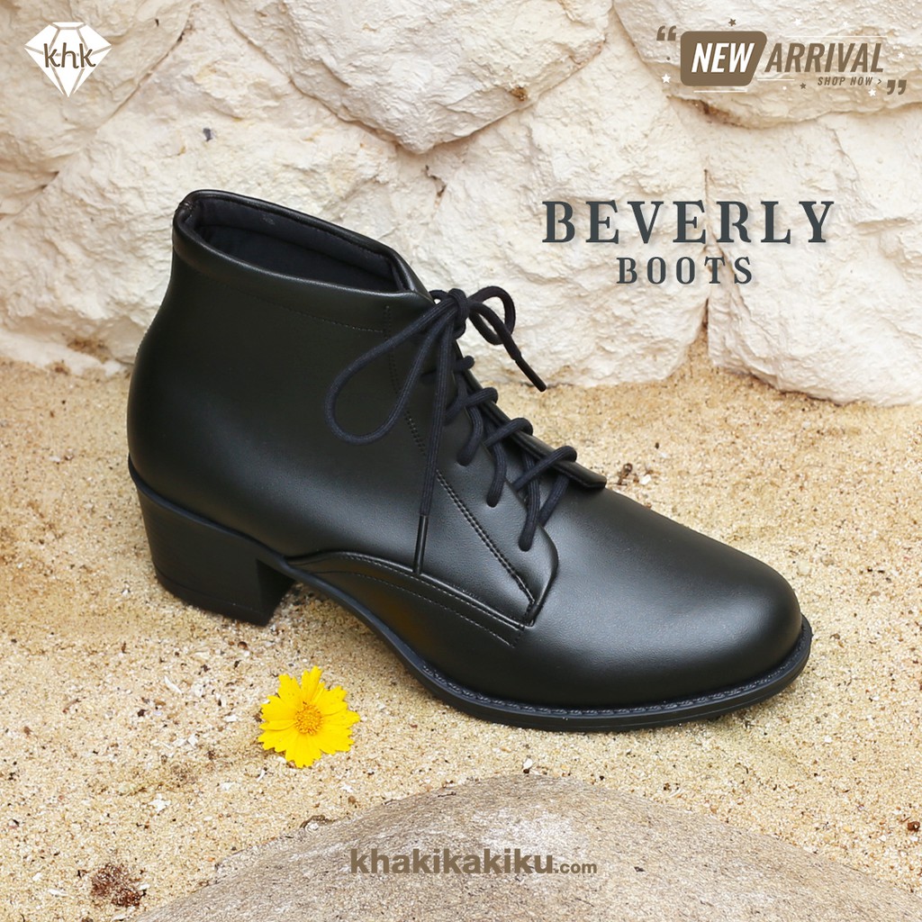 KHK by Khakikakiku Beverly Boots Black