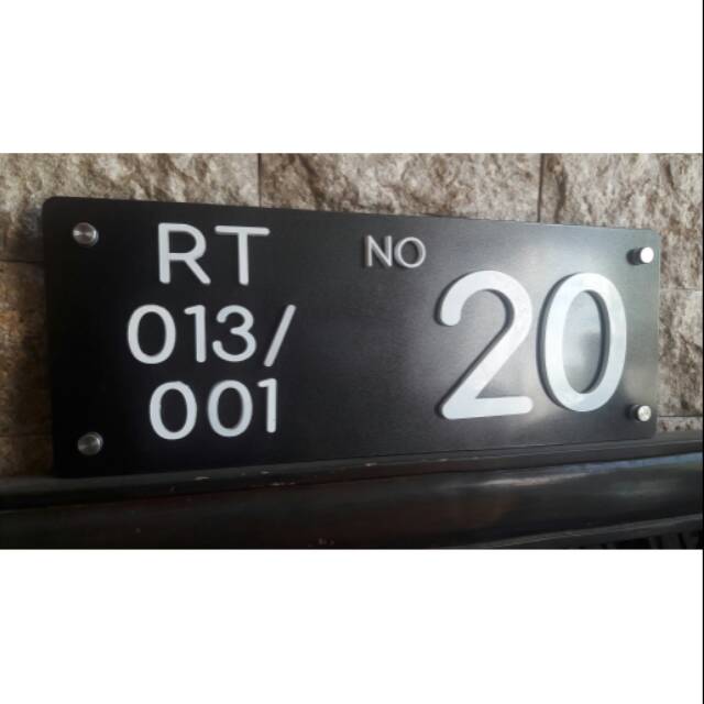 

NOMOR RUMAH 45 x 15 CM AKRILIK 3MM HURUF TIMBUL 5MM