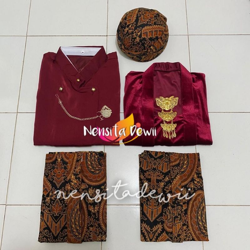 Baju Couple Adat Jawa / Baju Prewed - Nuansa Merah Maroon