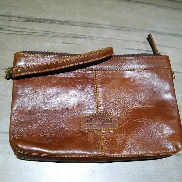 Pouch abekani kulit asli M