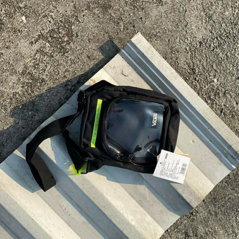 Vans Neon Crush SlingBag Black