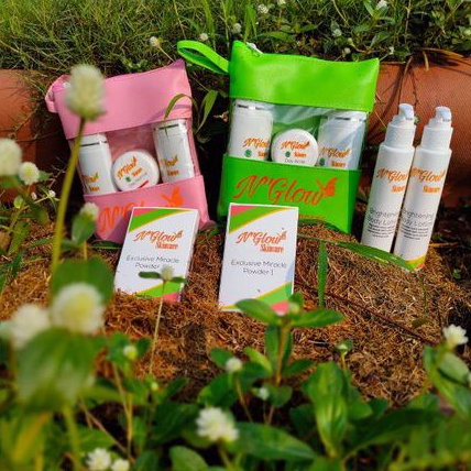 brightening body lotion dan Exclusive miracle powder