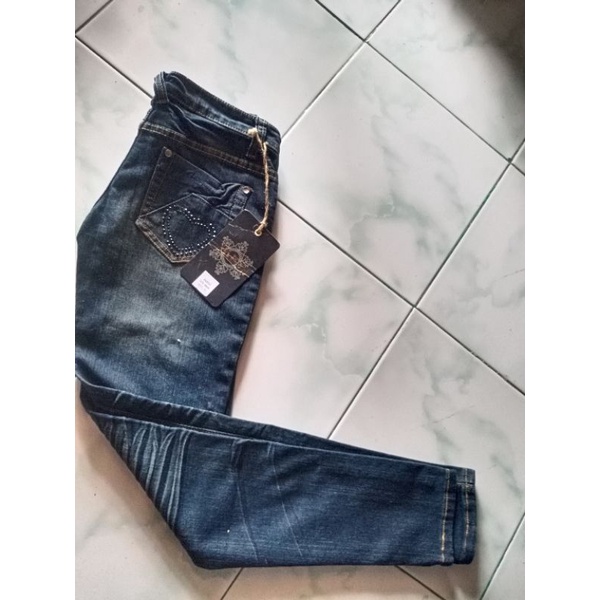 celana Levis | Wanita