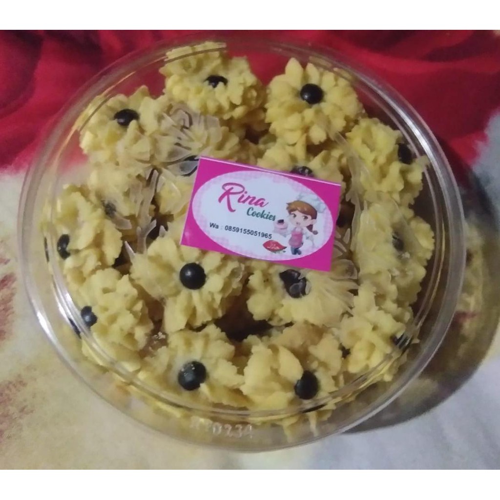 

Kue semprit lebaran spesial