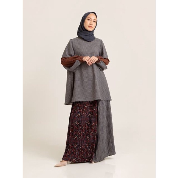 Aster Top kamiidea preloved bukan buttonscarves preloved bukan benang jarum riamiranda preloved