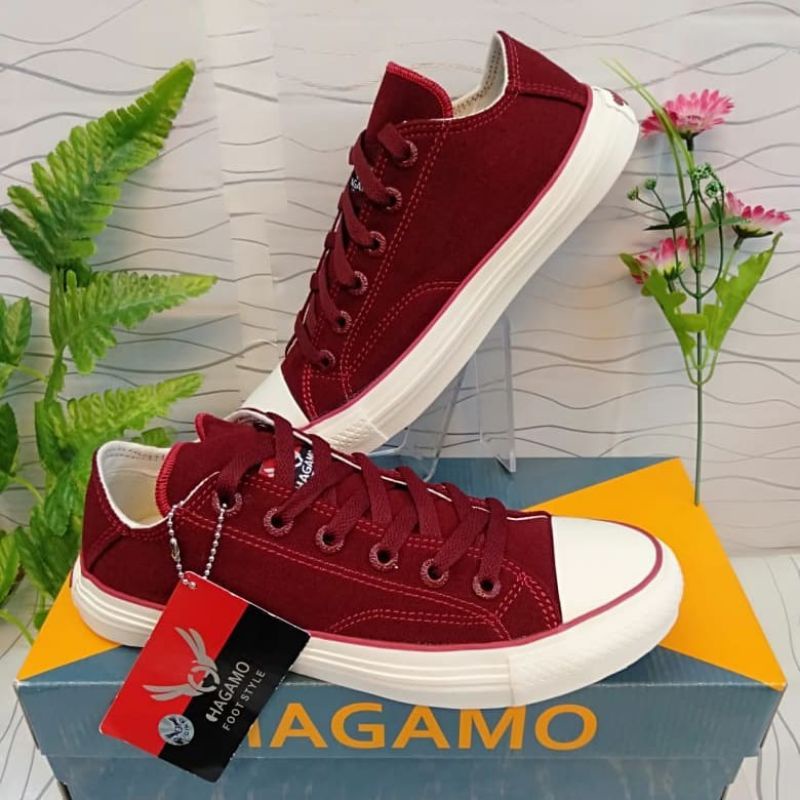 SEPATU ORIGINAL HAGAMO MAROON LOW