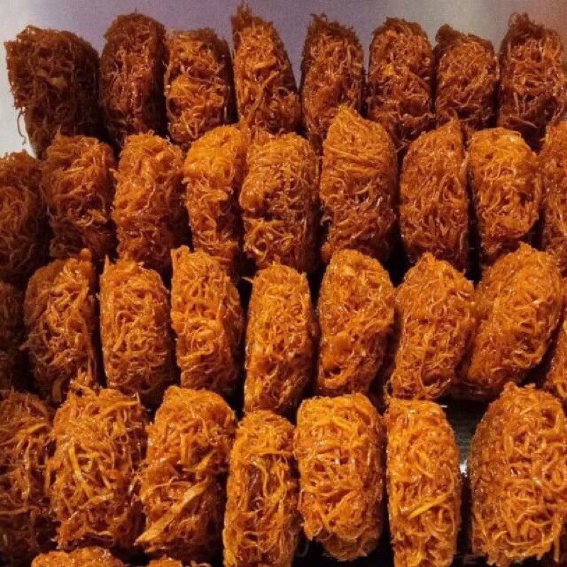 

KREMES UBI JUMBO ASLI CIREBON (ISI 6pcs)