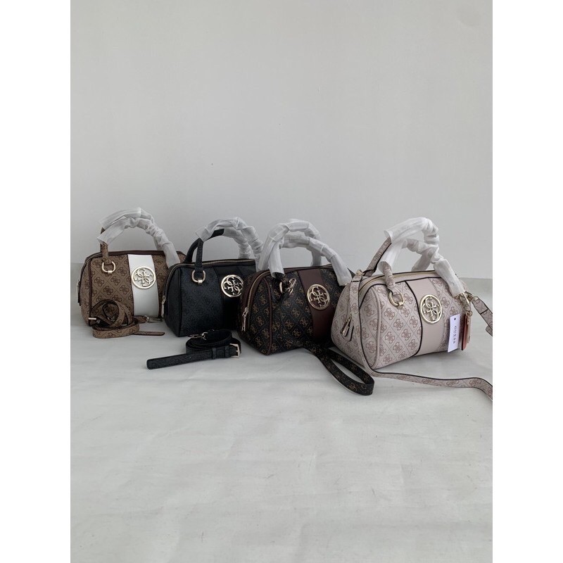

Guess BlueBelle Box 2021