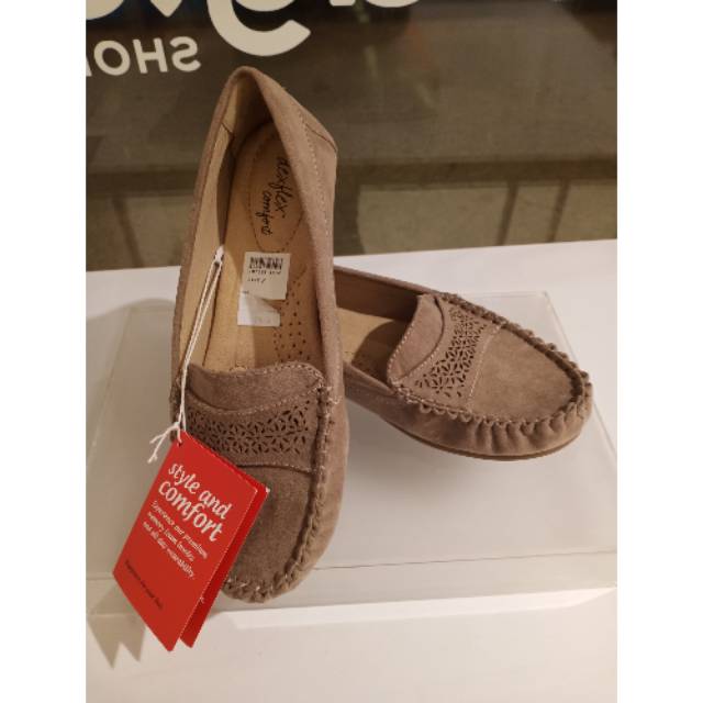 Dexflex Comfort by Payless