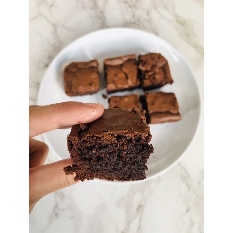 

Fudgy Brownies 20x20cm / brownies panggang / brownies coklat full butter
