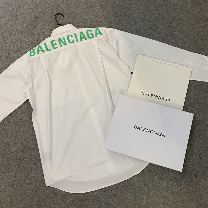 

Promo Balenciaga White Green Shirts + Box Paperbag & Dustbag Murah