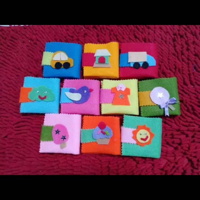 

Amplop flannel karakter amplop lebaran