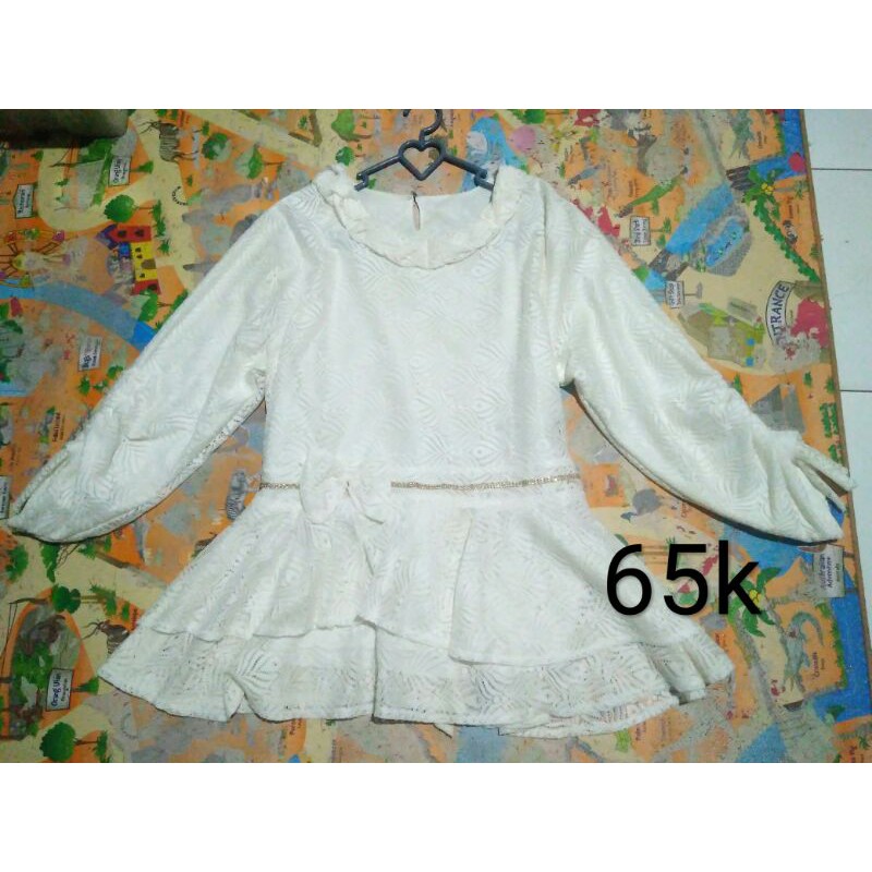 Baju atasan cocok buat kondangan