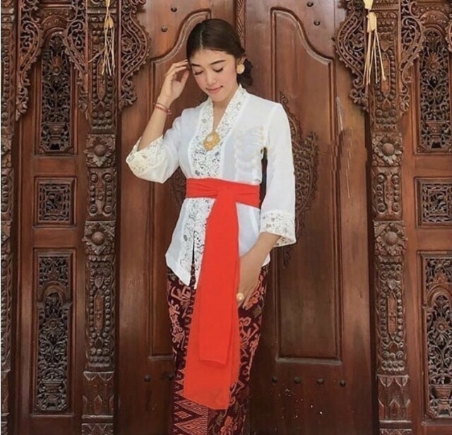 Set Kebaya jadi mix brokat