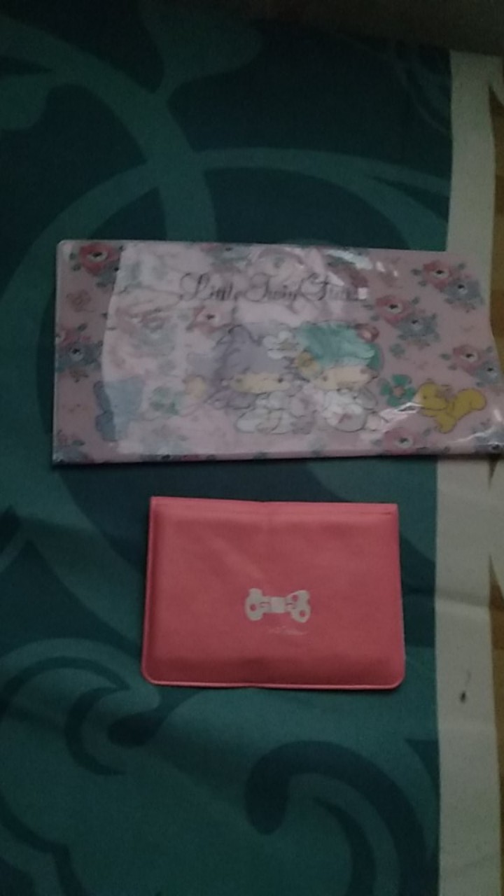 Wadah Kotak Penyimpanan Masker Karakter Lucu