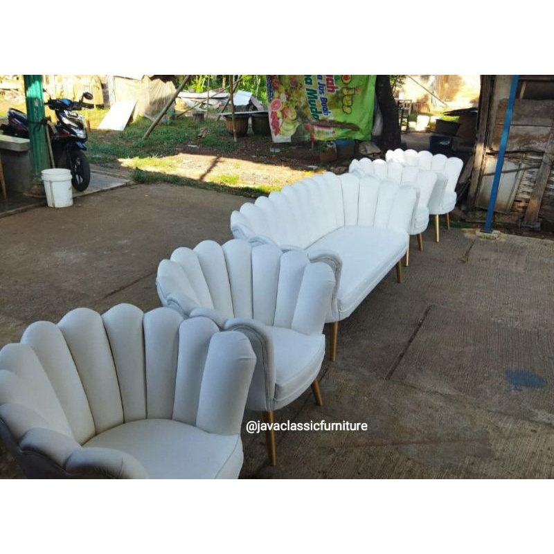 1 SET KURSI PELAMINAN KERANG LESTI KIPAS SOFA PENGANTIN TAMU MANTEN MURAH BAHAN RANGKA KAYU JATI KAIN BLUDRU HALUS BUSA JOK EMPUK BERKUALITAS EXPORT JEPARA-2
