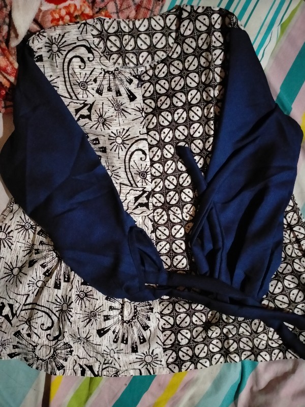 Atasan Blouse Batik Wanita Modern Fashion Wanita Kekinian Brokat Batik Pekalongan Ml Xl Xxl