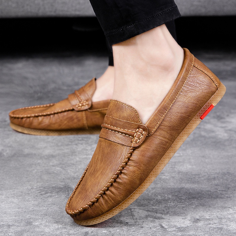 Sepatu 2022     Pria British Slip-On Sepatu Kulit Kasual  Pria Sepatu SATU potongan  Supply