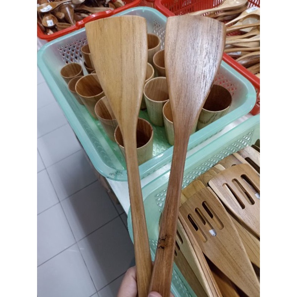 sothil/spatula kayu