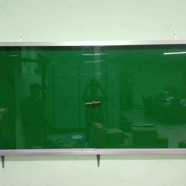 

Mading kaca papan pengumuman 100 x 200cm