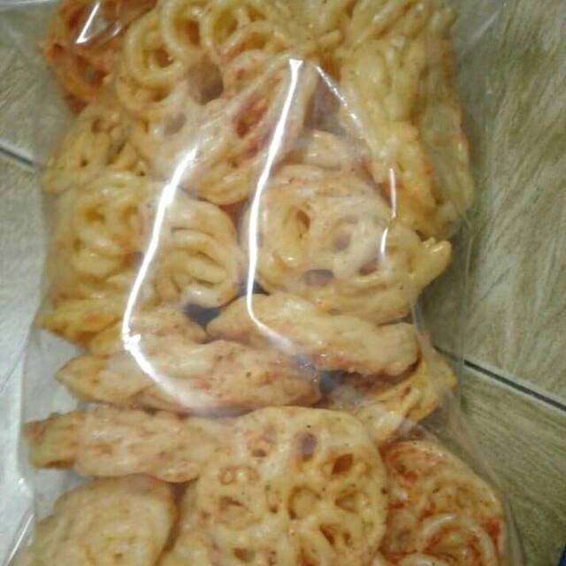 

Makanan ringan kerupuk pedas