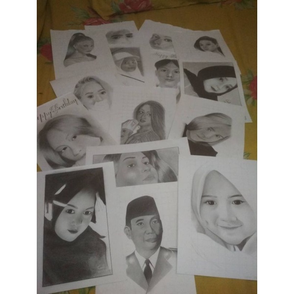 Sketsa wajah hitam putih foto sendiri