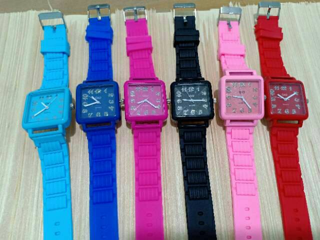 Cod Bayar Ditempat Jam Tangan Pria/Wanita Q&amp;Q Kotak Angka / Ready 6 Warna