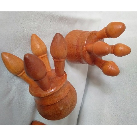 Alat Pijat Kayu Model Kaki 4 Alat Pijat Refleksi Untuk Kepala dan Punggung Alat Pijat Tradisional