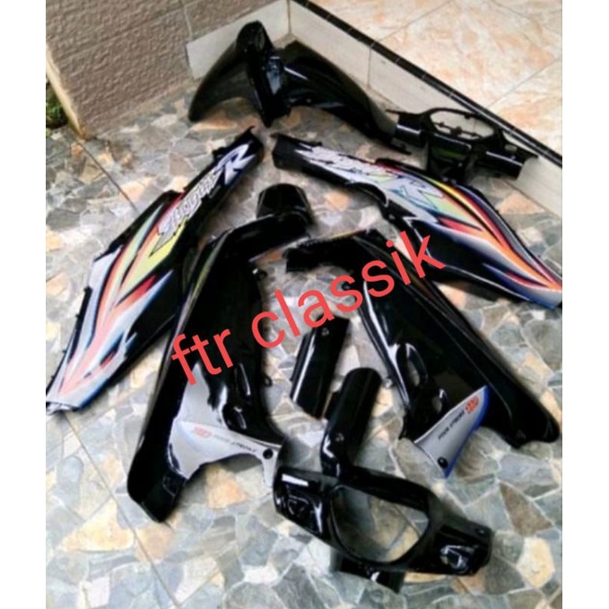 Fulset Bodi Halus Shogun New Shogun R 110 Ful Hitam set sticker