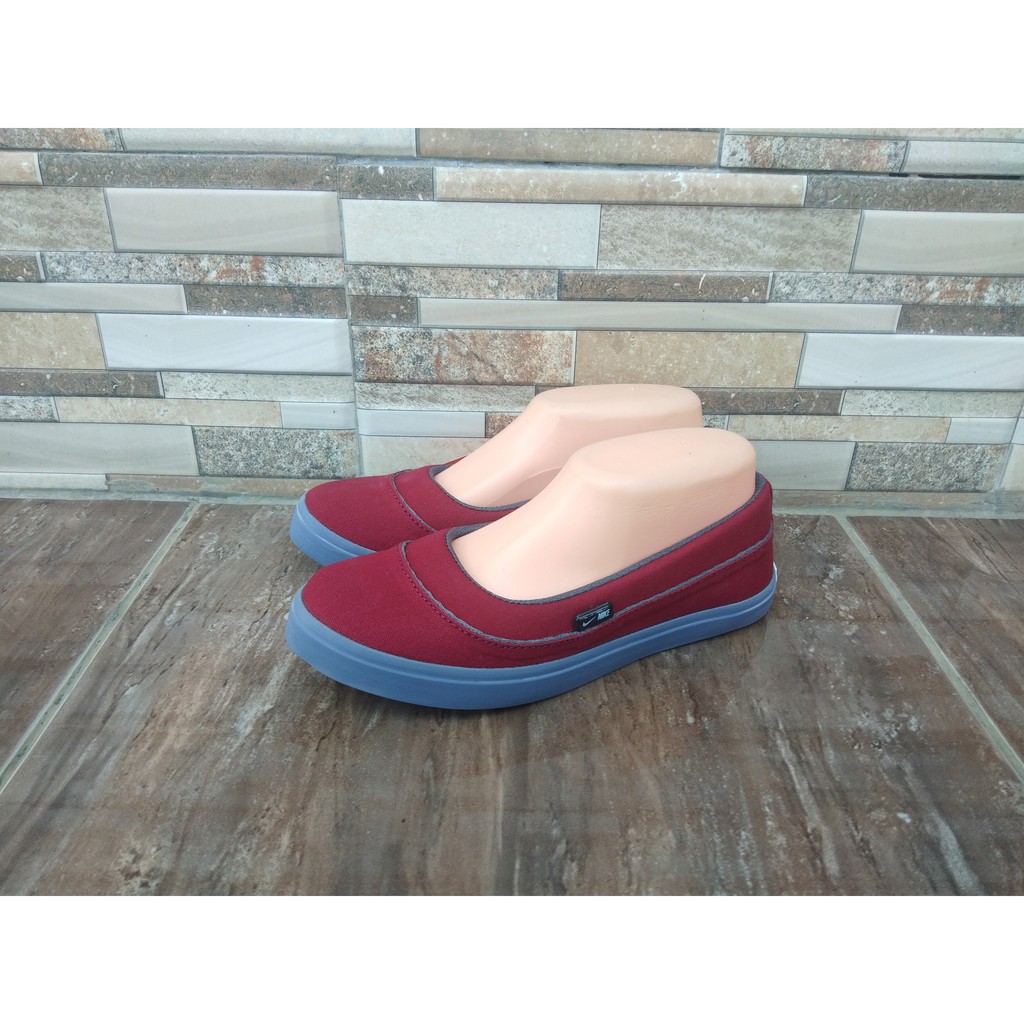 SEPATU WANITA SLIP ON 05/SEPATU SLIP ON UNTUK SANTAI KULIAH KERJA KEKINIAN