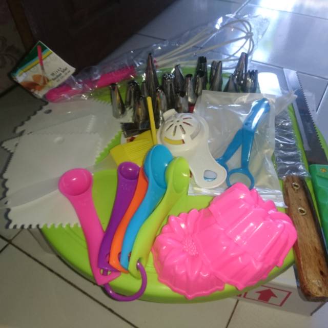 *BISA COD* Paket lengkap dekor kue tart kue ulang tahun meja putar spuit