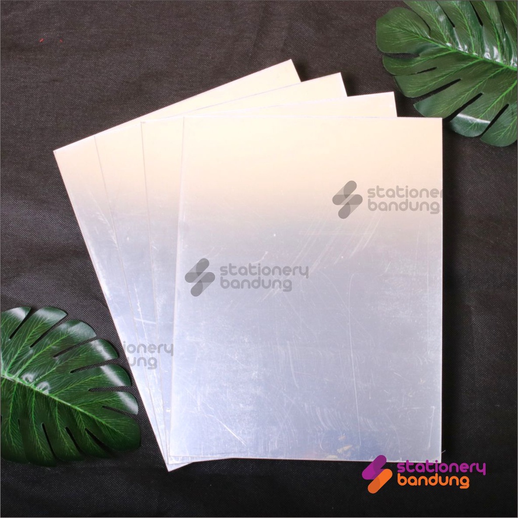 

Akrilik acrylic silver mirror kaca lembaran tebal 2mm ukuran A4 A3