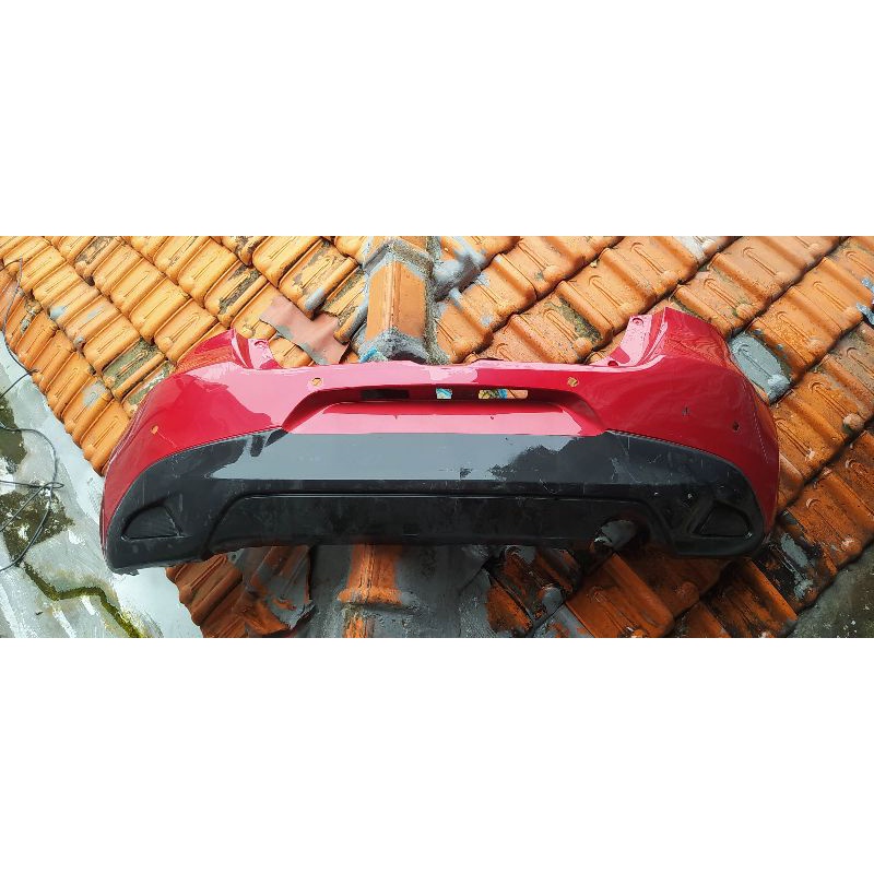 Bumper bemper belakang mazda 2 skyactive