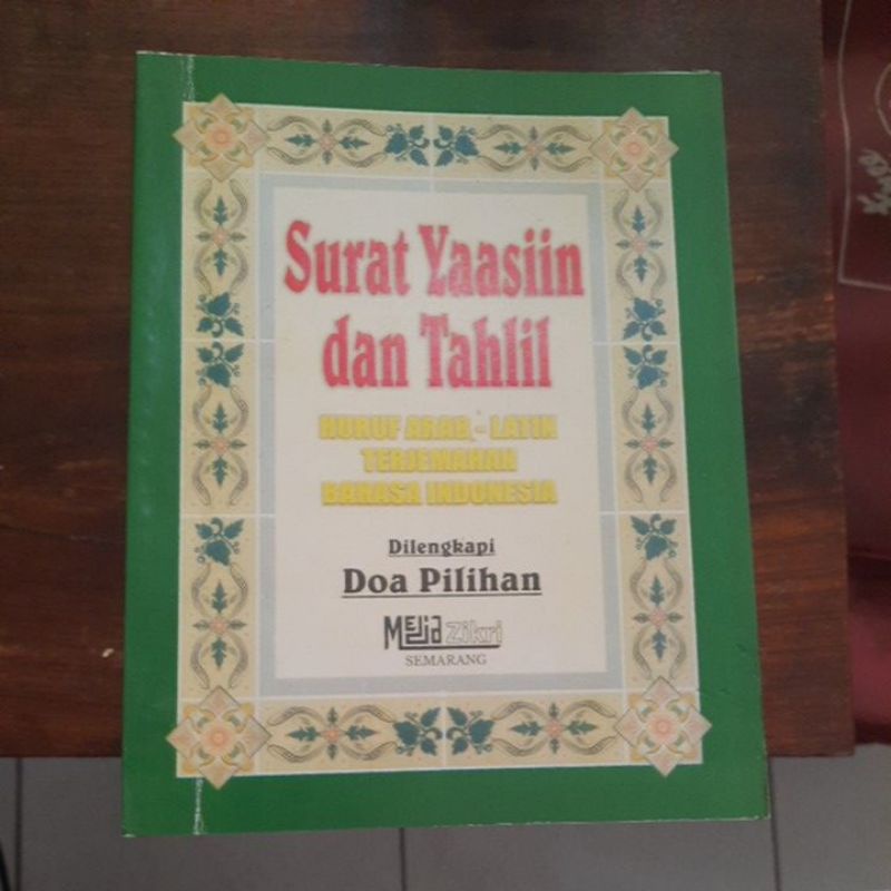 

buku SURAH YASSIN dan Tahlil