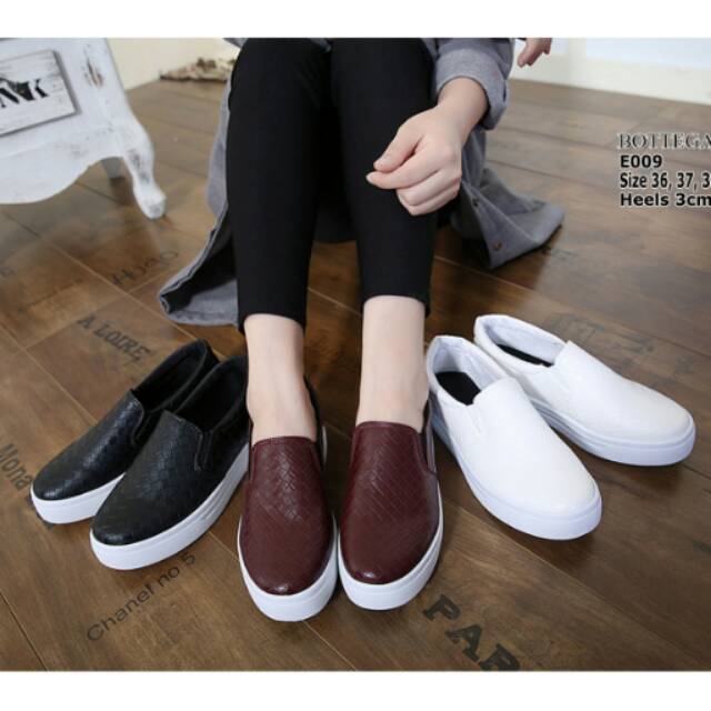 Sepatu fashion bottega