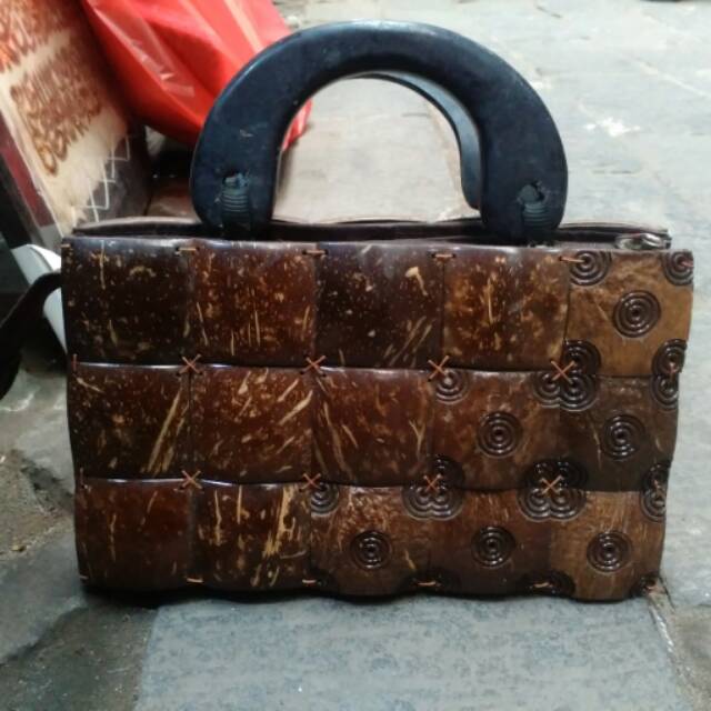 Tas Batok Kelapa - Tas Wanita Multifungsi Hand Bag dan Sling Bag - Tas Unik Harga Murah