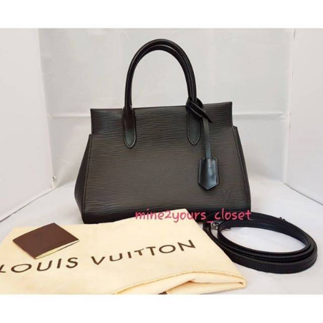 Preloved authentic original authentic Louis Vuitton LV Marly BB epi leather black sling handbags