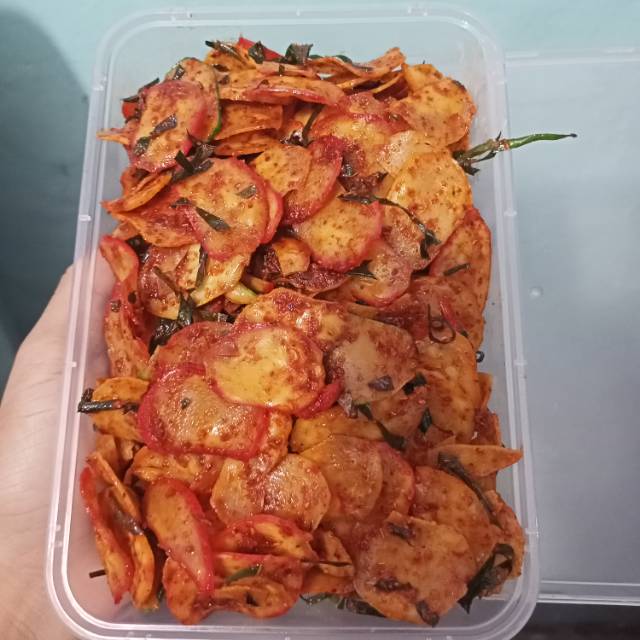 

Kerupuk pedas daun jeruk